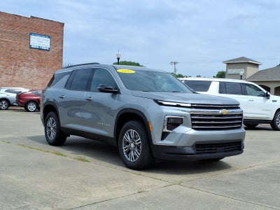 2025 Chevrolet Traverse LT